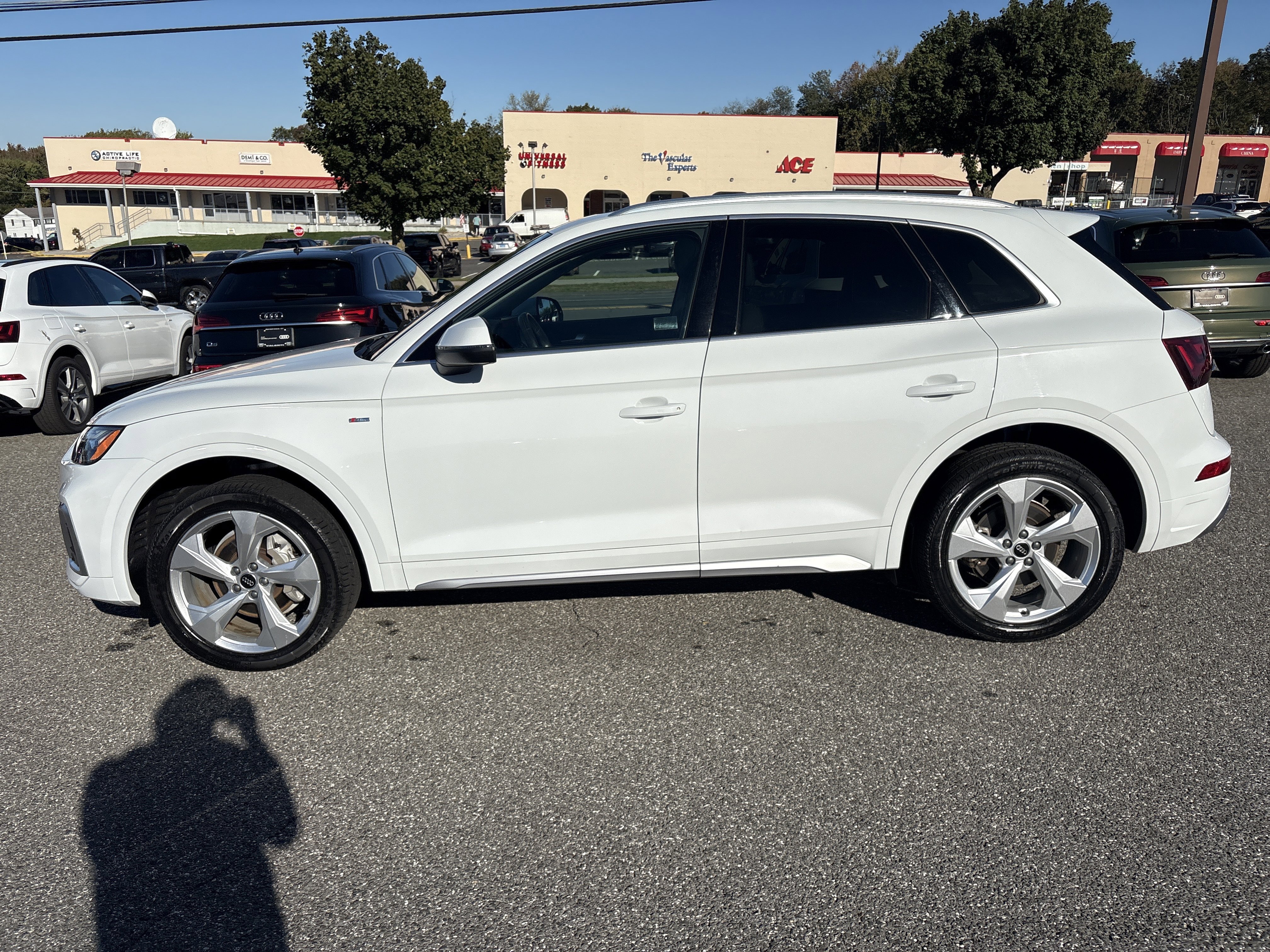 Certified 2022 Audi Q5 2.0T Premium Plus AWD/4WD image 4
