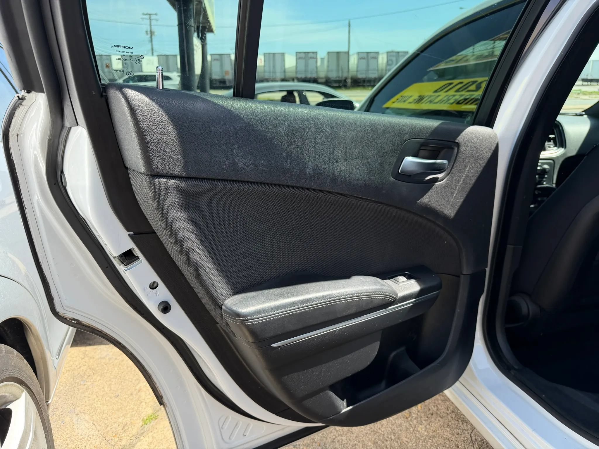 Used 2015 Dodge Charger SE w/ Popular Equipment Group RWD image 11
