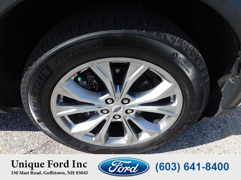 Used 2023 Ford Explorer XLT w/ Equipment Group 202A AWD/4WD image 10