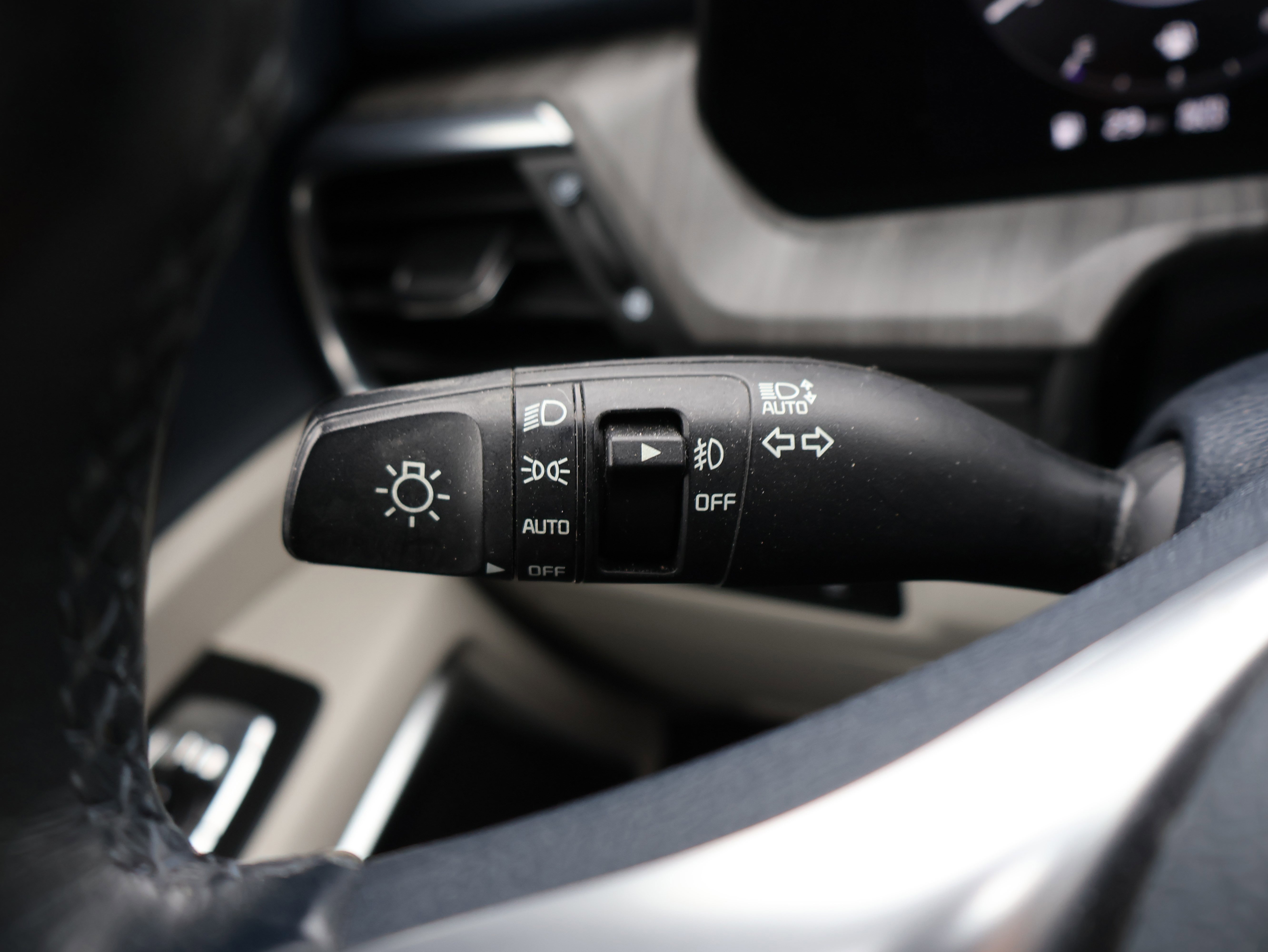 Used 2023 Kia Telluride SX image 36