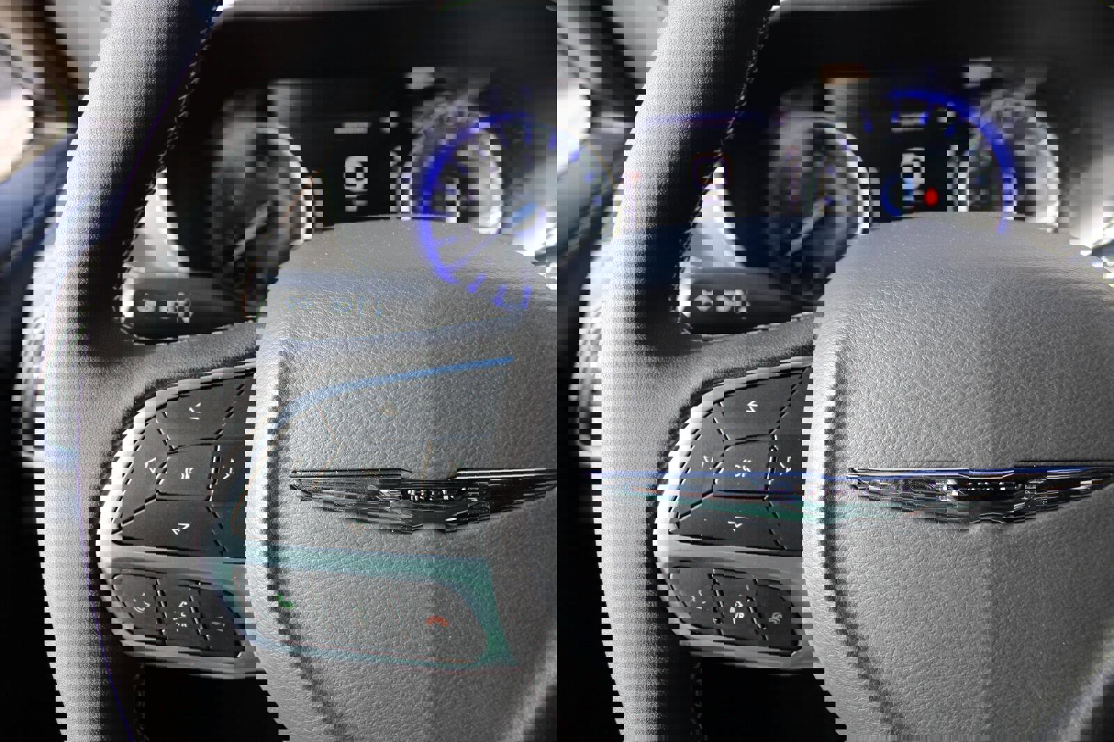 New 2026 Chrysler Pacifica Select image 14