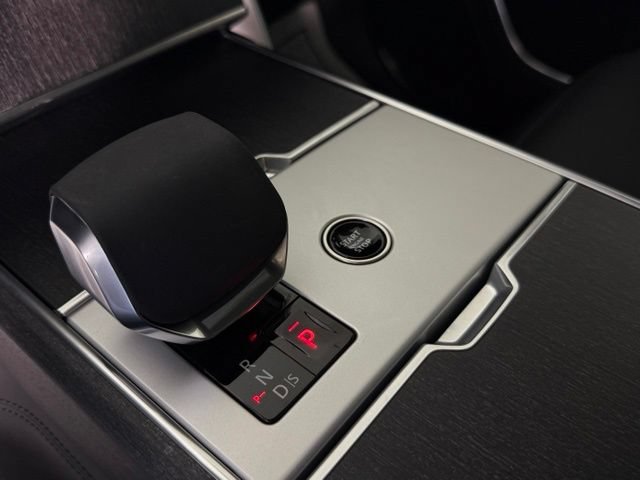 Used 2025 Land Rover Range Rover SE AWD/4WD image 22