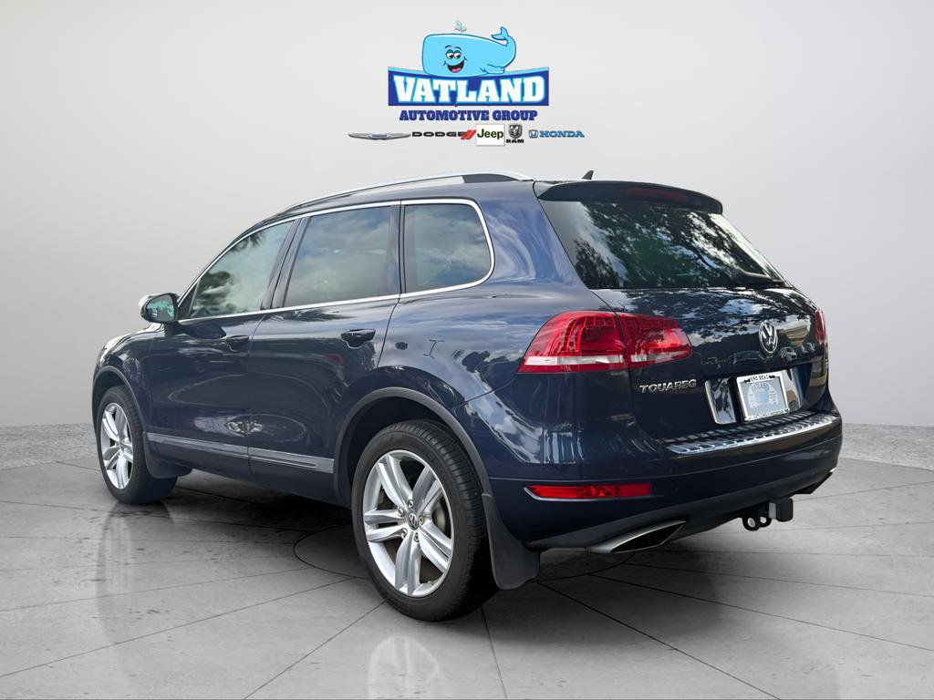 Used 2014 Volkswagen Touareg Sport AWD/4WD image 3