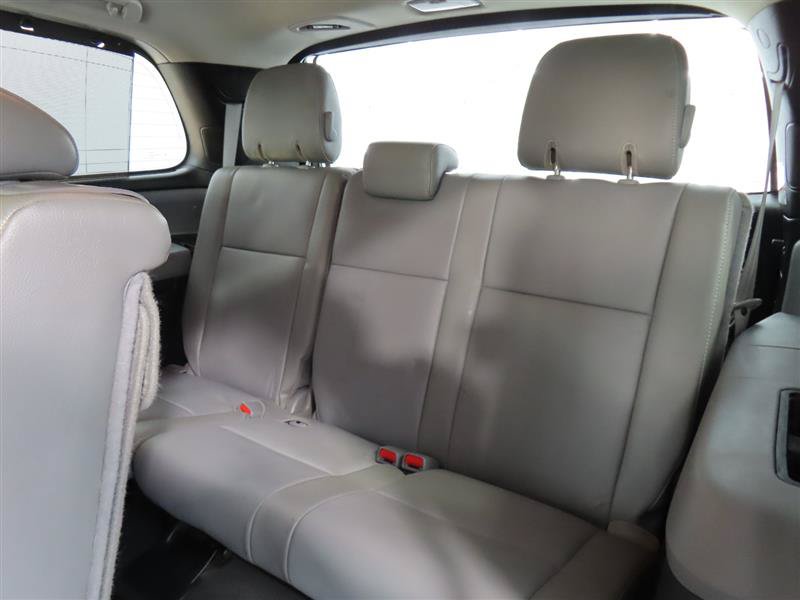 Used 2019 Toyota Sequoia Limited w/ Safety & Convenience Package AWD/4WD image 31