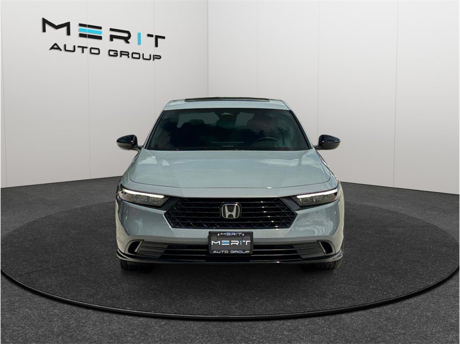 Used 2025 Honda Accord Sport image 3