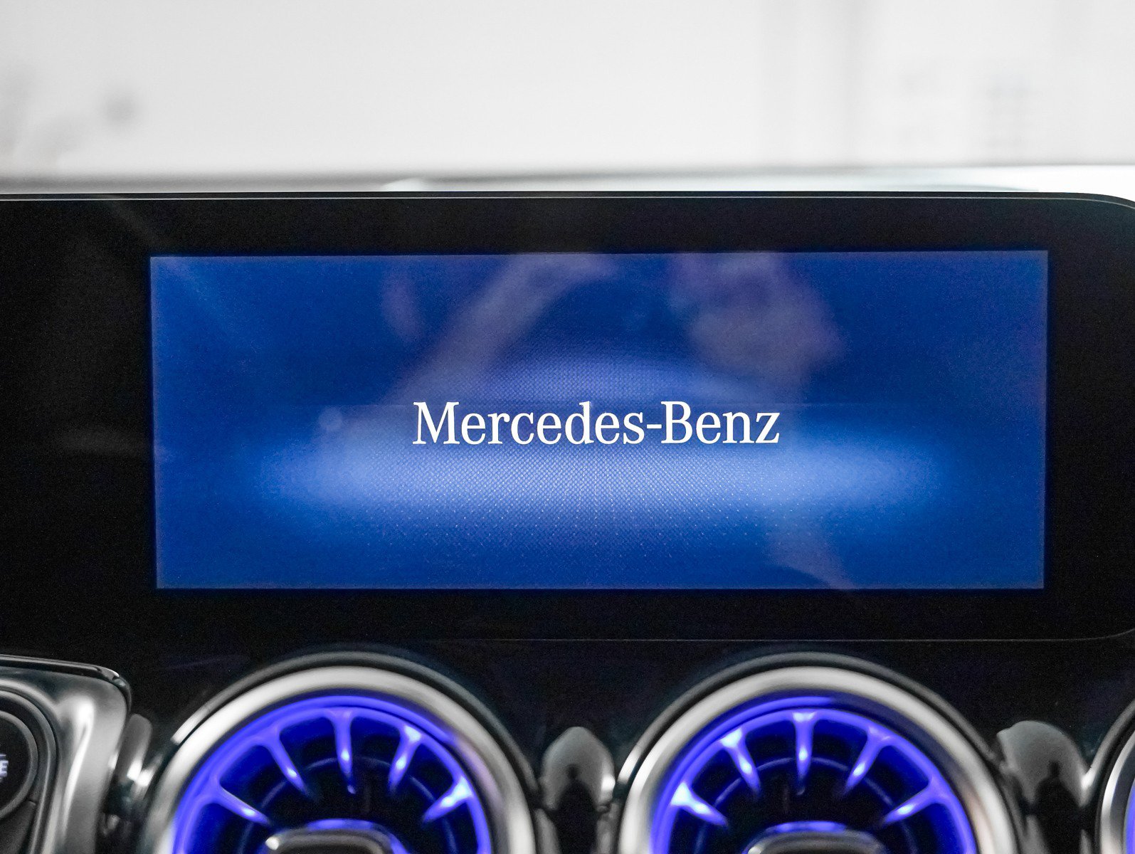 Certified 2022 Mercedes-Benz GLB 250 image 16