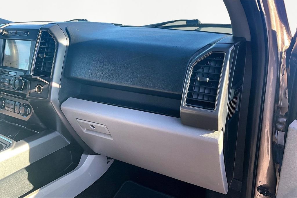 Used 2018 Ford F150 XLT w/ Equipment Group 302A Luxury image 17