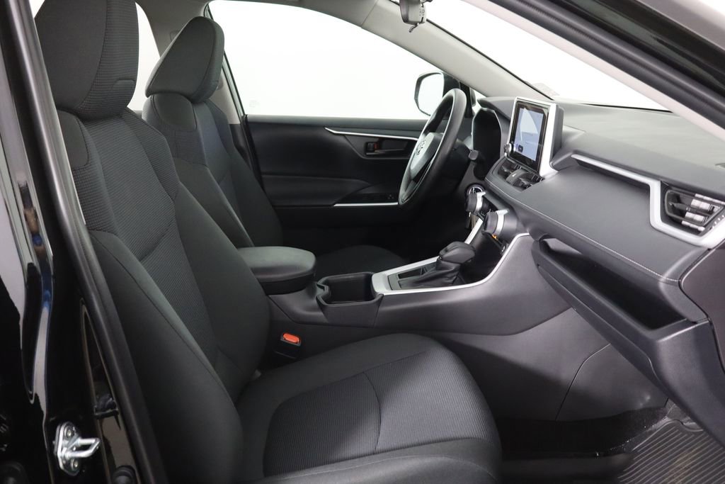 Used 2025 Toyota RAV4 LE FWD image 19