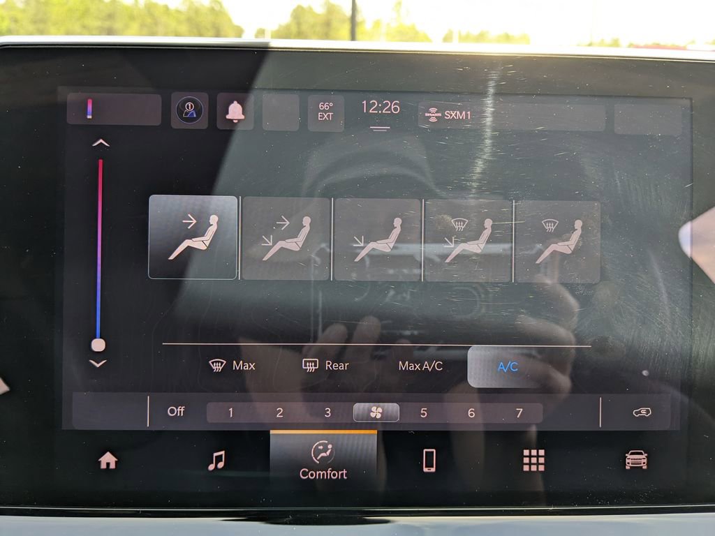 Used 2024 Jeep Compass Latitude AWD/4WD image 28