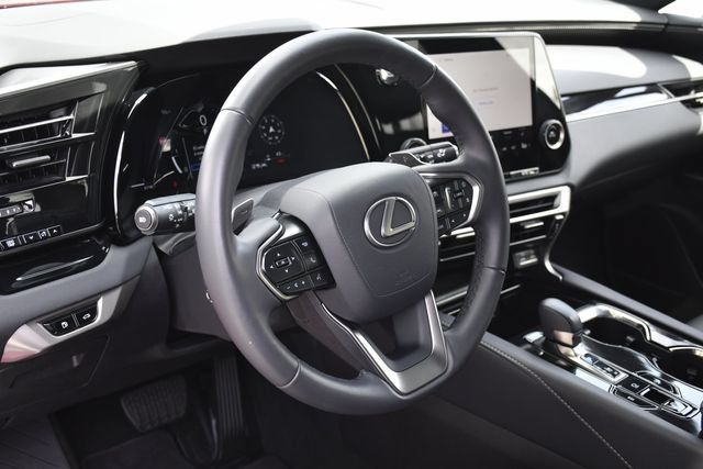 Used 2025 Lexus RX 350 FWD w/ Technology Package image 22