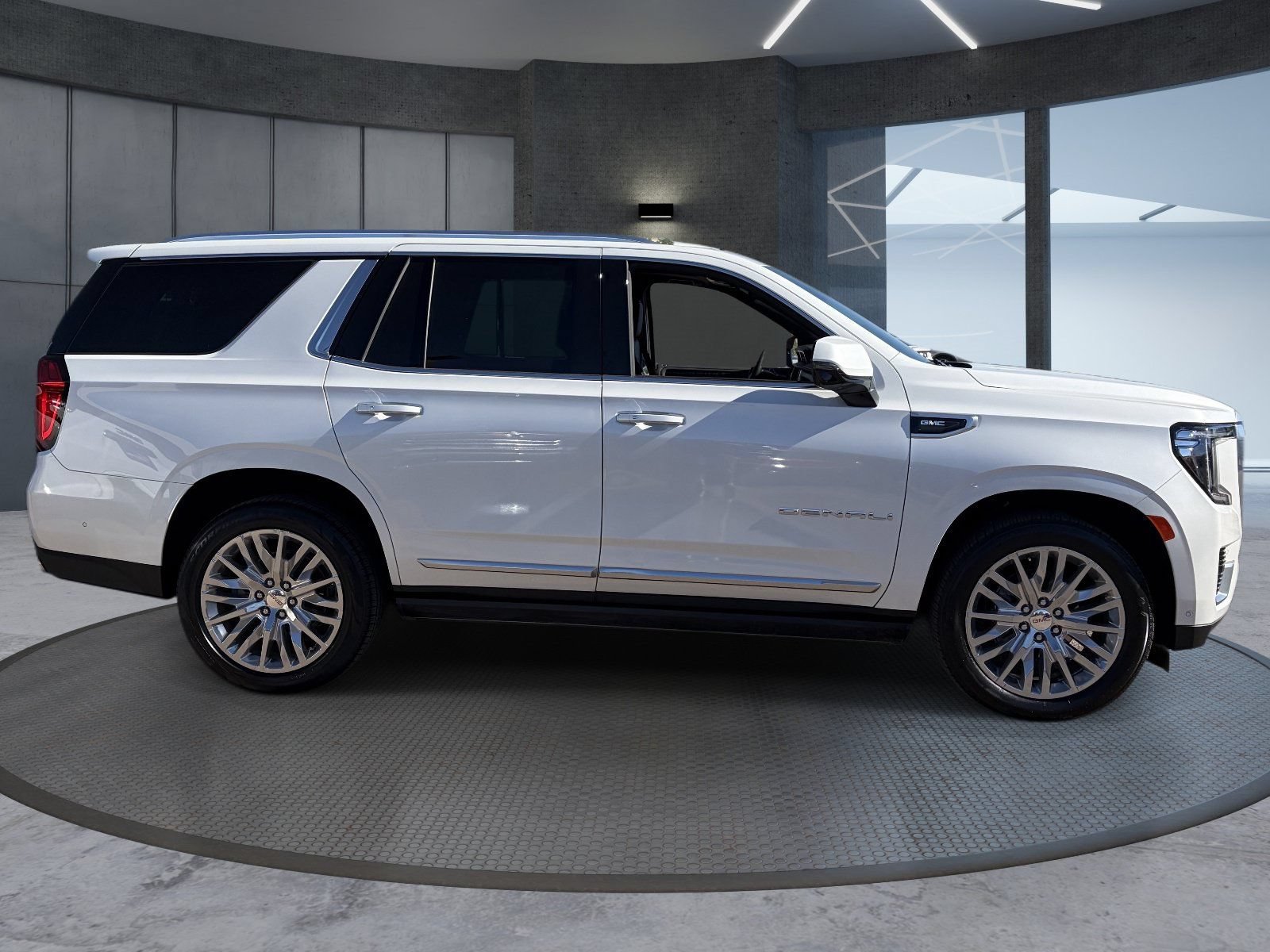 Certified 2023 GMC Yukon Denali w/ Denali Reserve Package AWD/4WD image 7