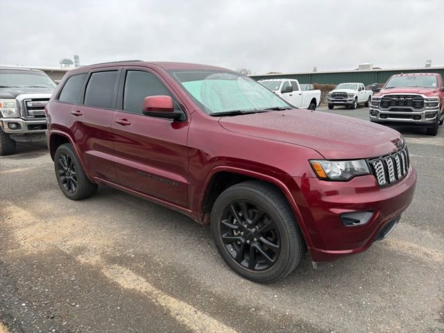 Used 2020 Jeep Grand Cherokee Altitude image 5