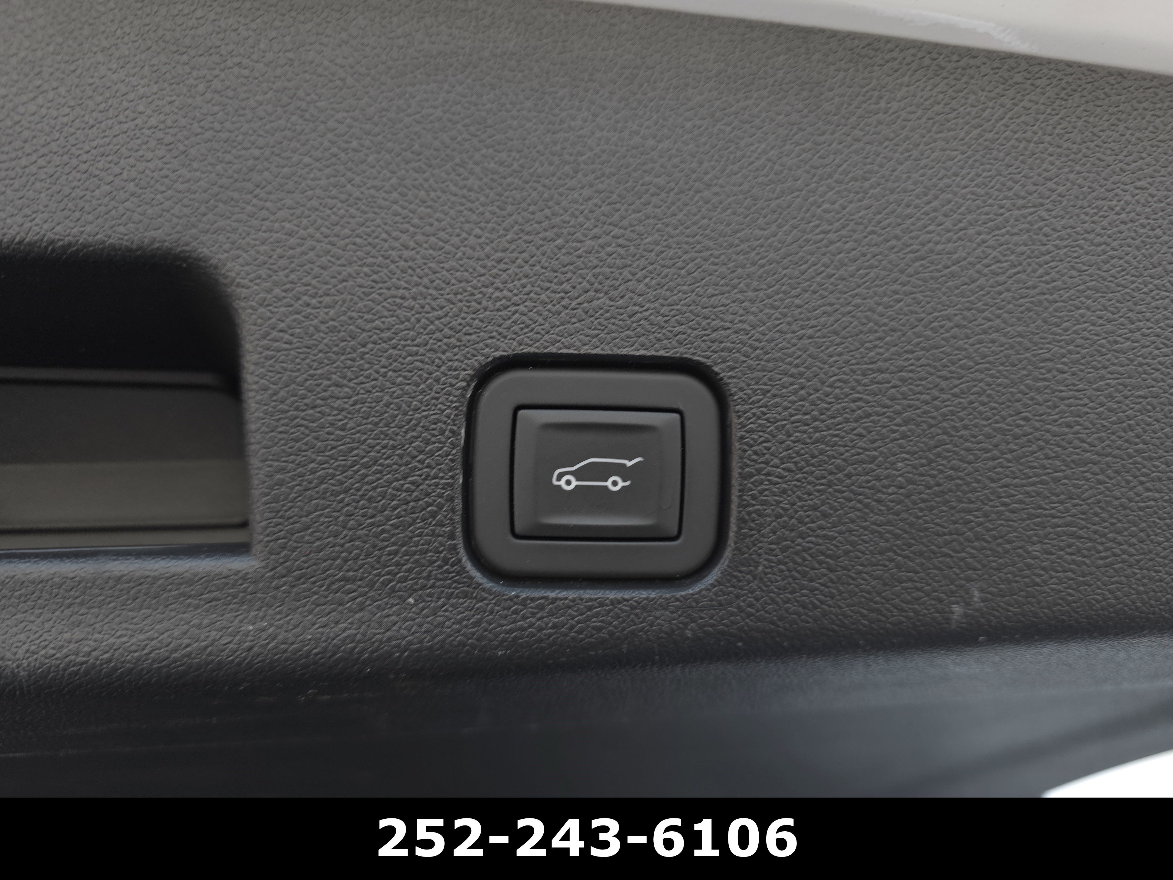Used 2025 GMC Acadia Elevation FWD image 37