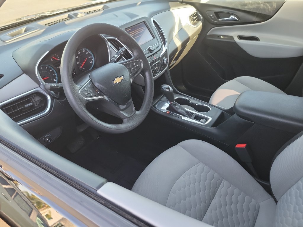 Used 2021 Chevrolet Equinox LS FWD image 3