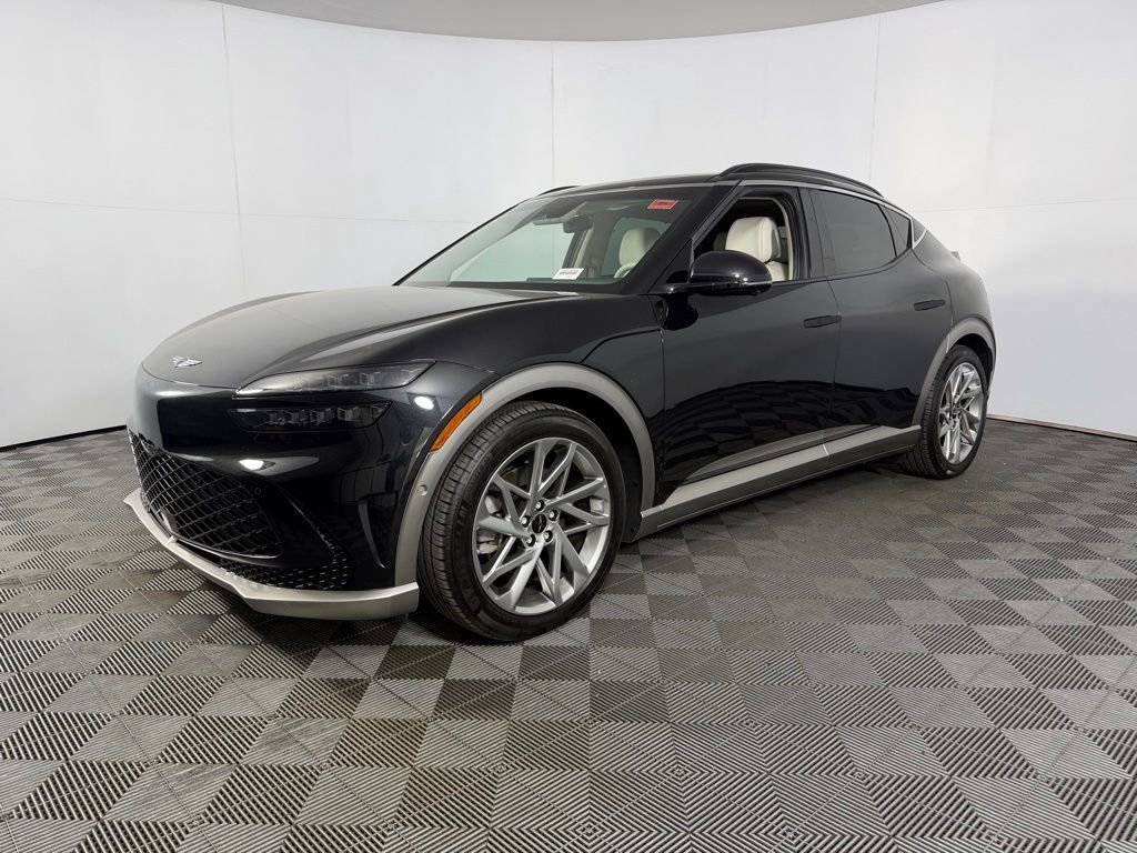 Used 2023 Genesis GV60 Advanced AWD/4WD image 9