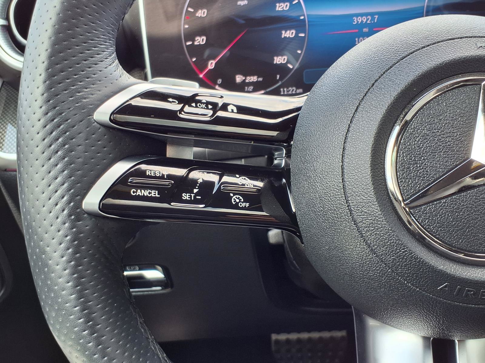 Used 2025 Mercedes-Benz GLC 350e 4MATIC image 19
