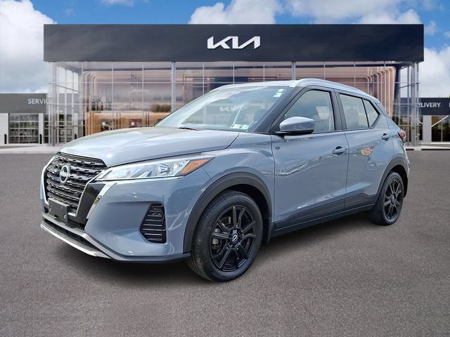 Used 2023 Nissan Kicks SV FWD image 3
