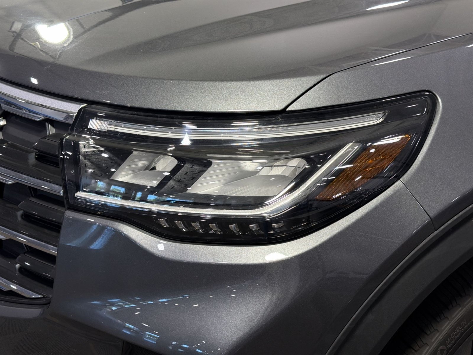 New 2026 Ford Explorer Active w/ Active Comfort Package AWD/4WD image 13