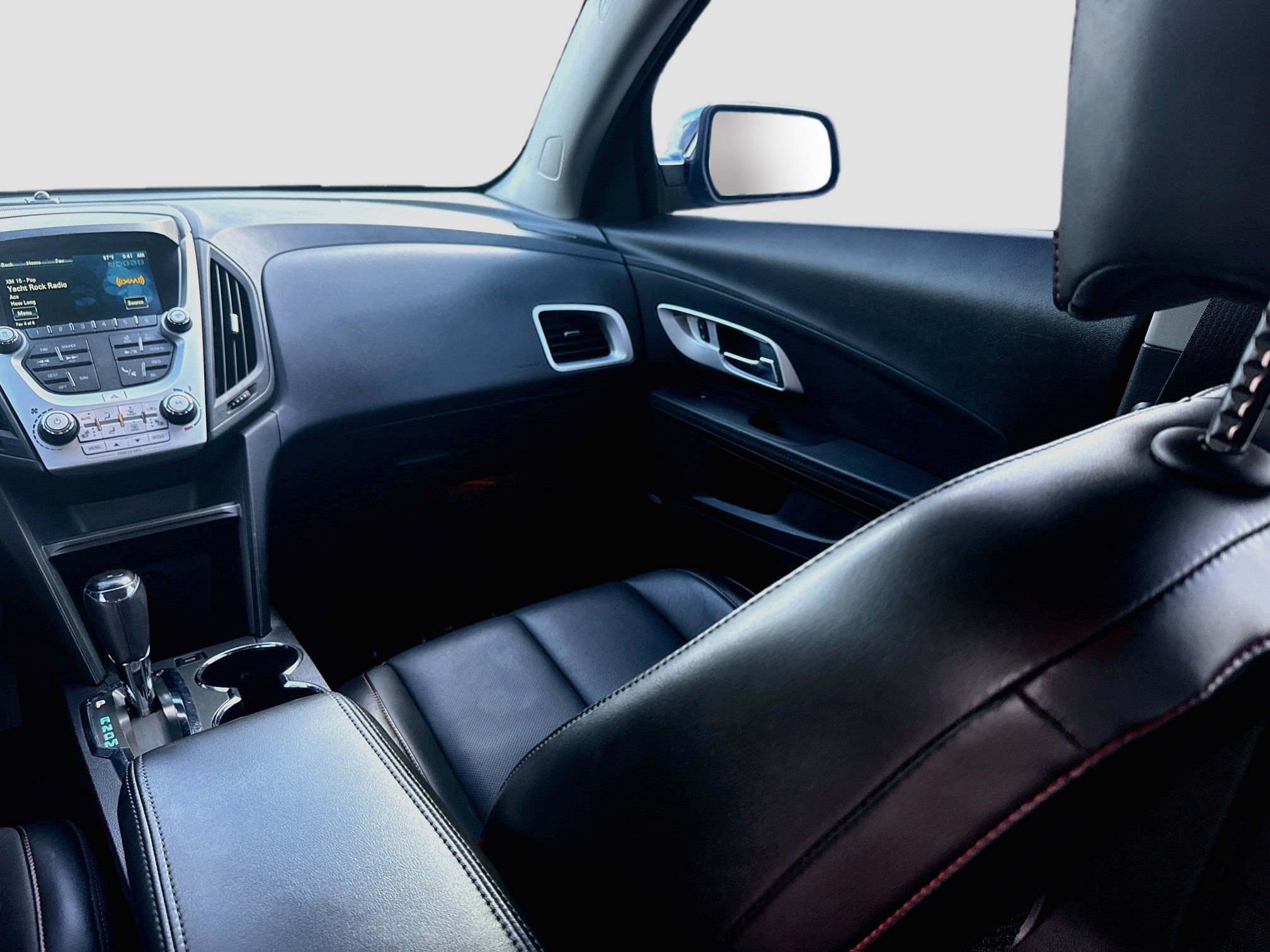 Used 2017 Chevrolet Equinox Premier w/ Enhanced Convenience Package FWD image 19