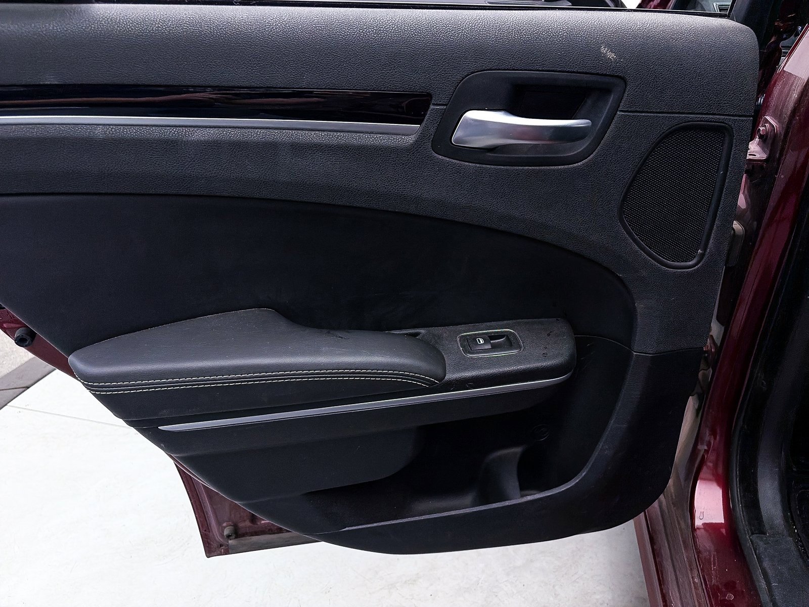 Used 2022 Chrysler 300 S w/ Safetytec Plus Group image 34