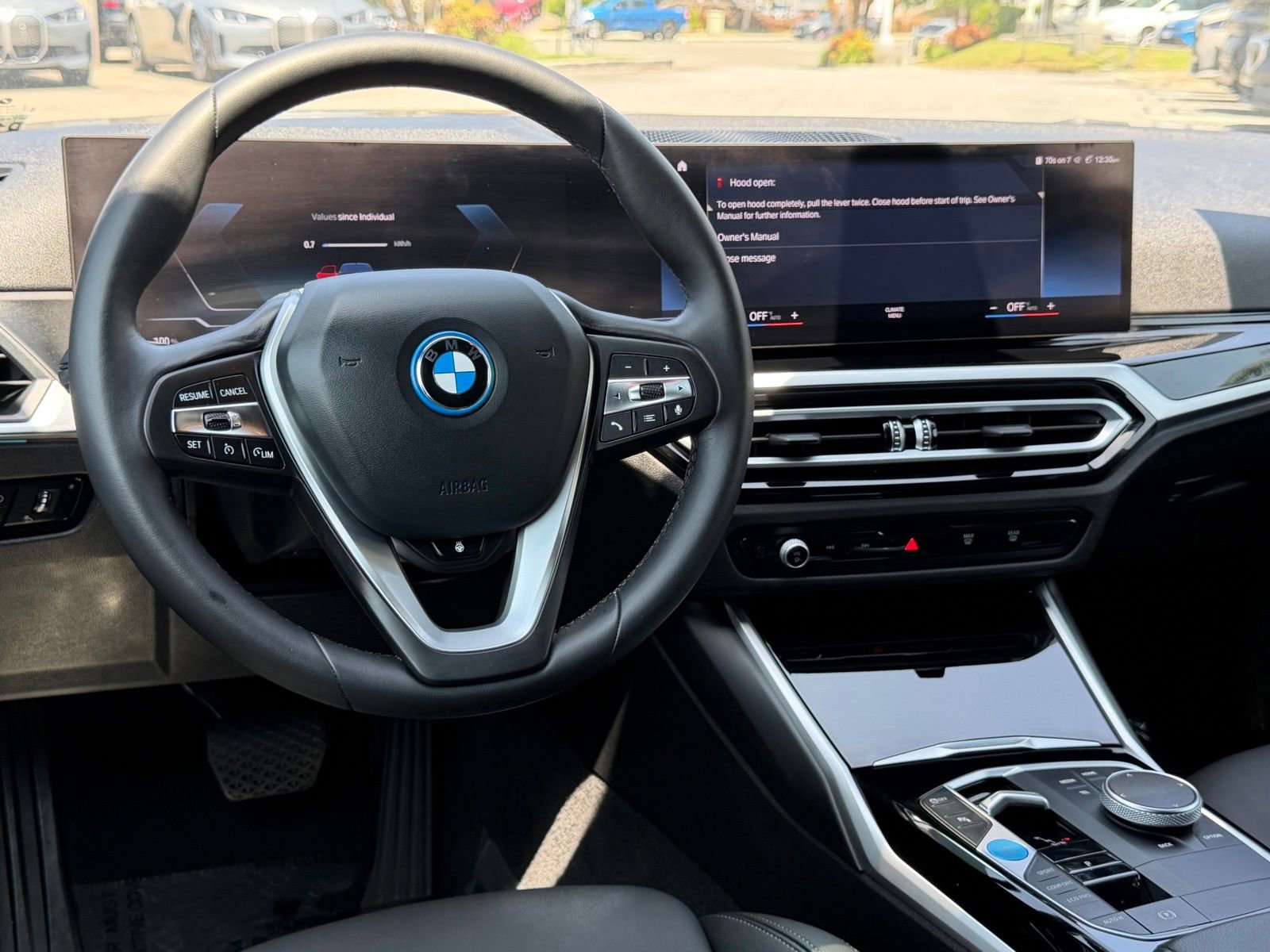 Certified 2023 BMW i4 eDrive40 w/ Premium Package RWD image 32
