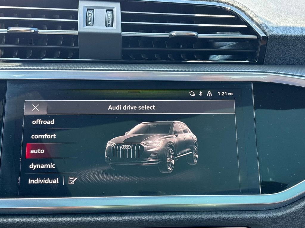 Used 2024 Audi Q3 2.0T Premium Plus AWD/4WD image 22