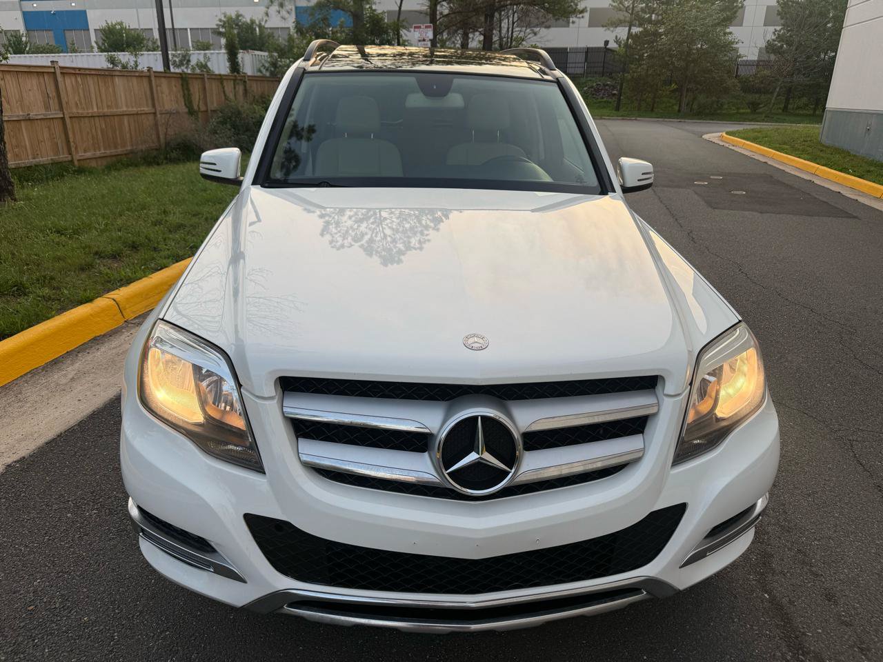 Used 2013 Mercedes-Benz GLK 350 4MATIC image 8