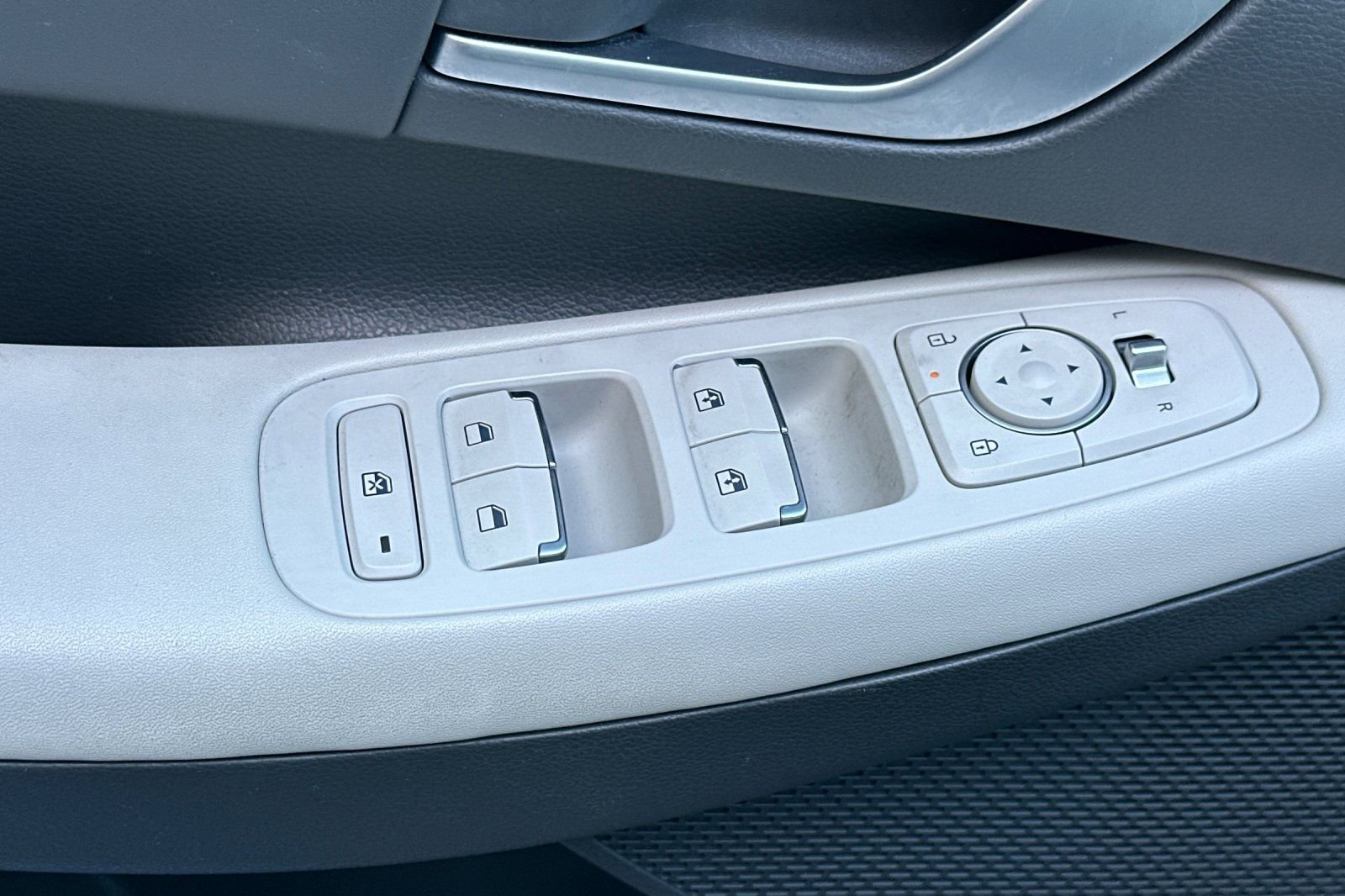 Used 2025 Hyundai Sonata SEL image 12