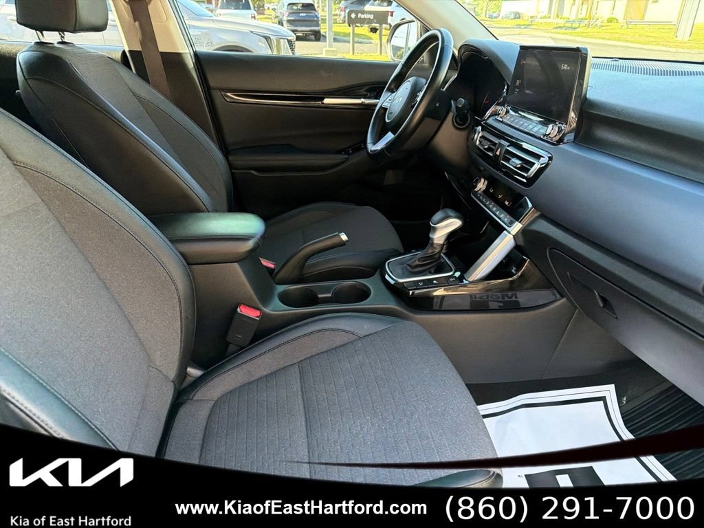 Certified 2022 Kia Seltos Nightfall Edition AWD/4WD image 11