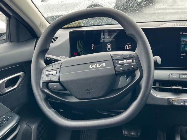Certified 2025 Kia K4 LXS FWD image 16