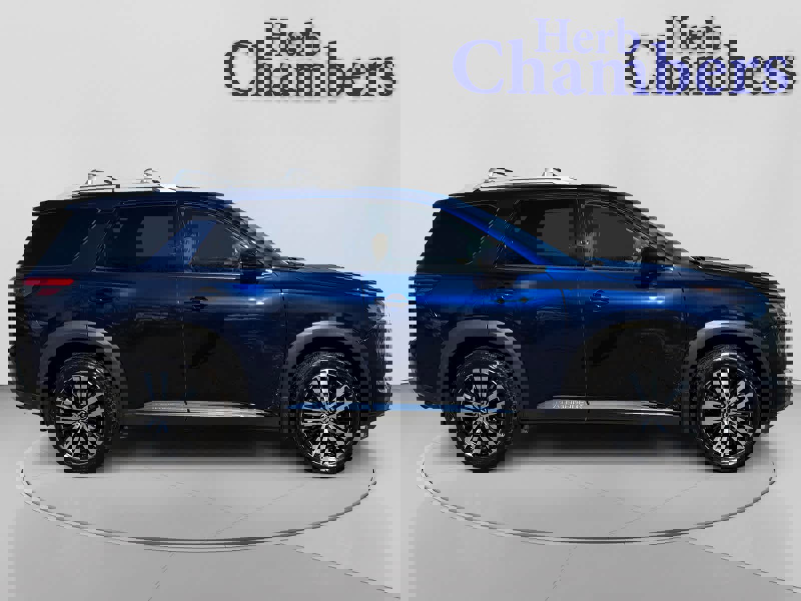 Used 2023 Nissan Pathfinder Platinum image 13