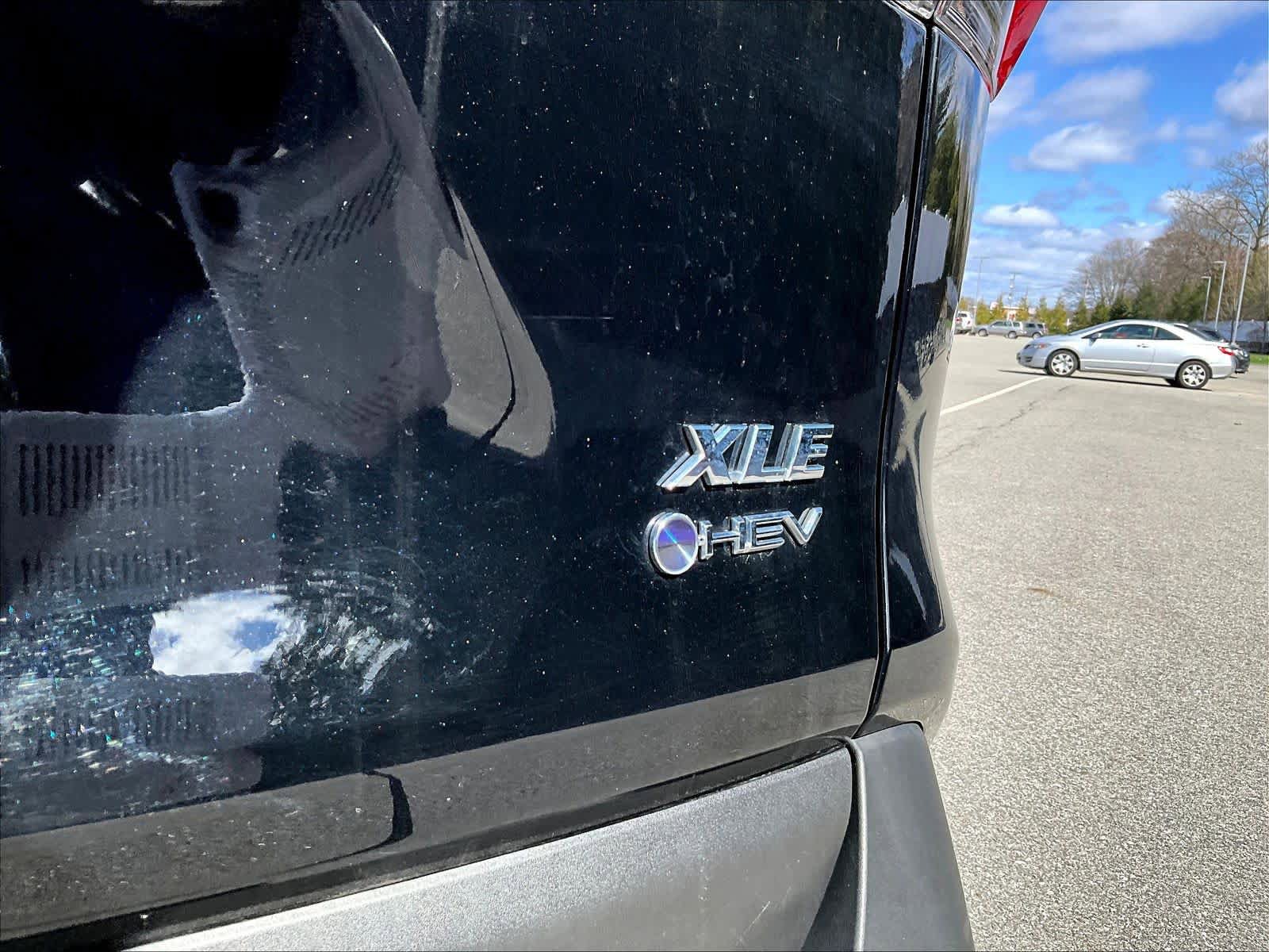 Used 2025 Toyota RAV4 XLE AWD/4WD image 29