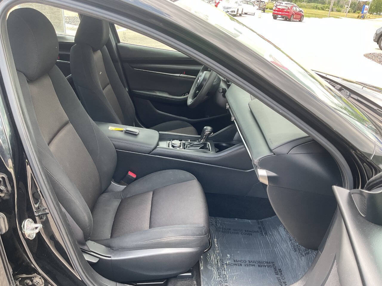 Used 2020 MAZDA MAZDA3 Sedan FWD image 38