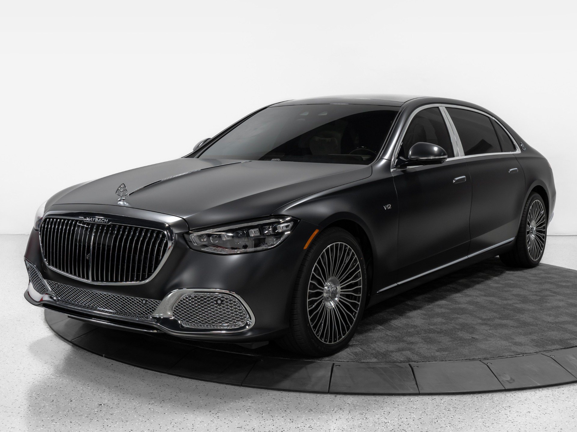 Used 2024 Mercedes-Benz Maybach S 680 4MATIC image 2