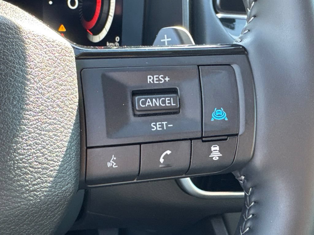 Used 2026 Nissan Rogue SL FWD image 29
