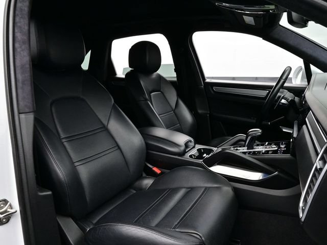 Certified 2021 Porsche Cayenne Turbo AWD/4WD image 18