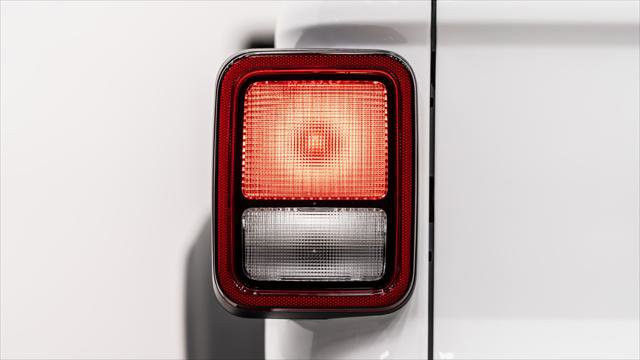 Used 2025 Jeep Gladiator Sport AWD/4WD image 49