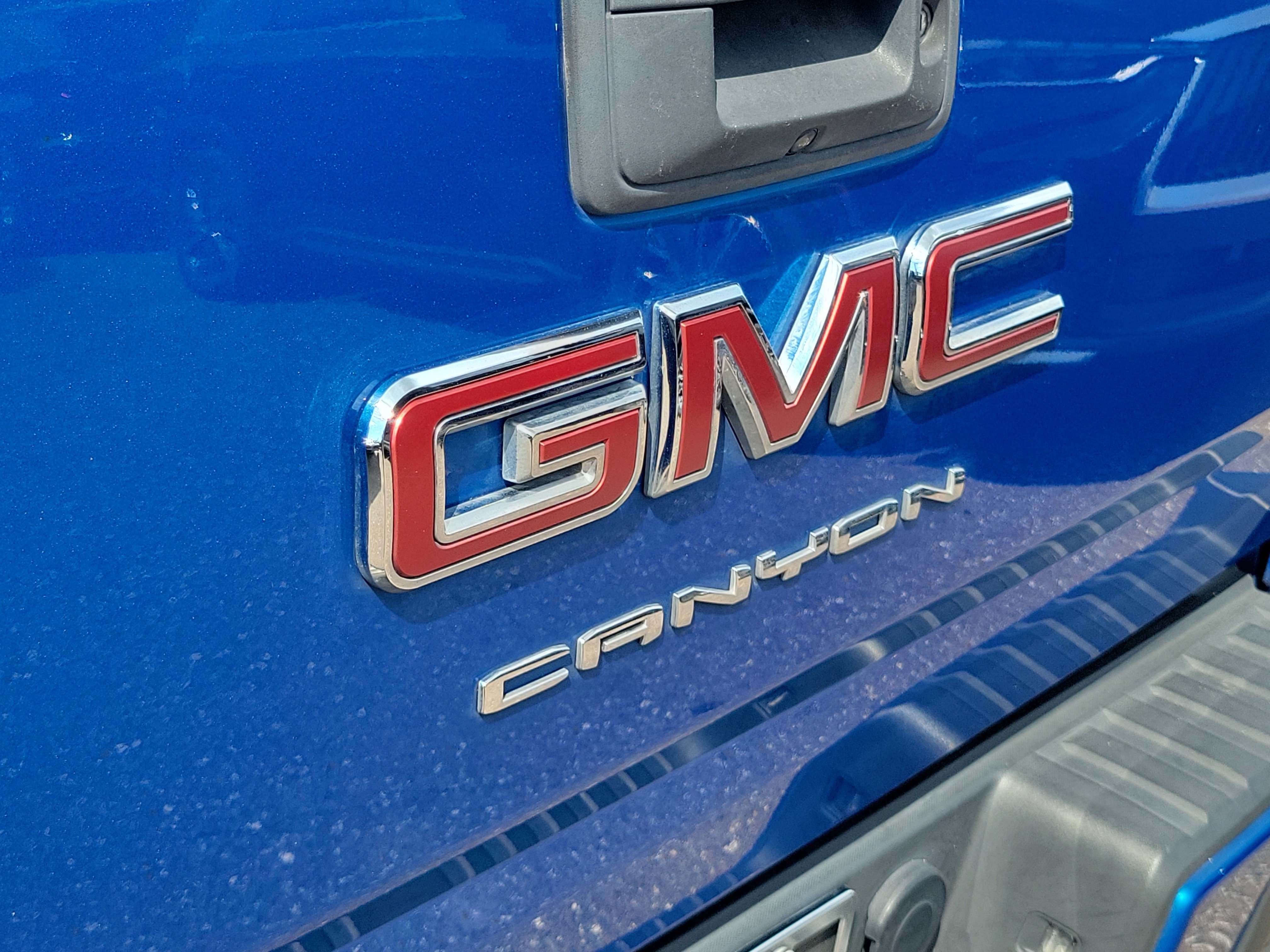 Used 2022 GMC Canyon Elevation w/ Driver Alert Package RWD image 11