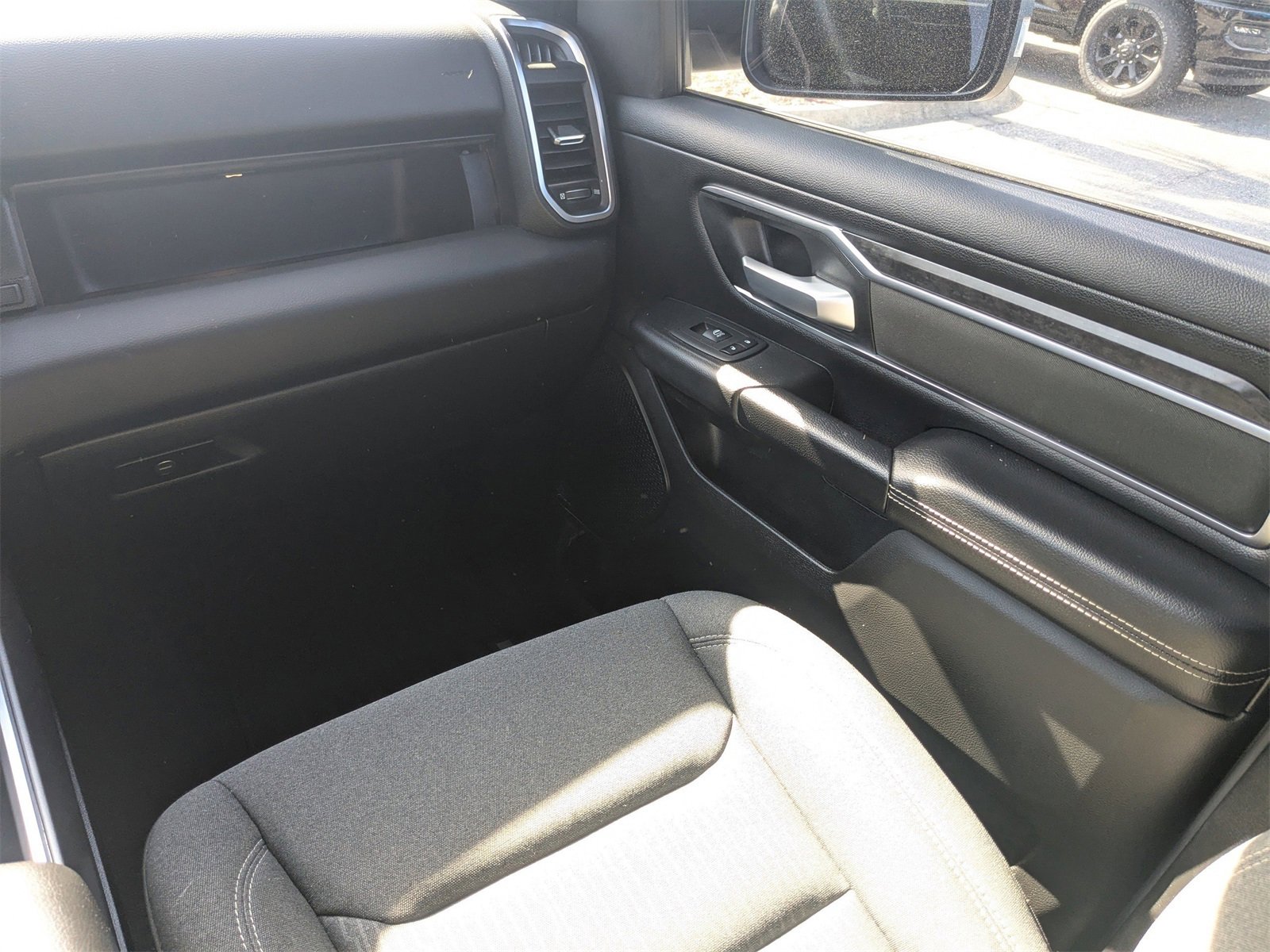 Used 2024 RAM 1500 Big Horn image 17