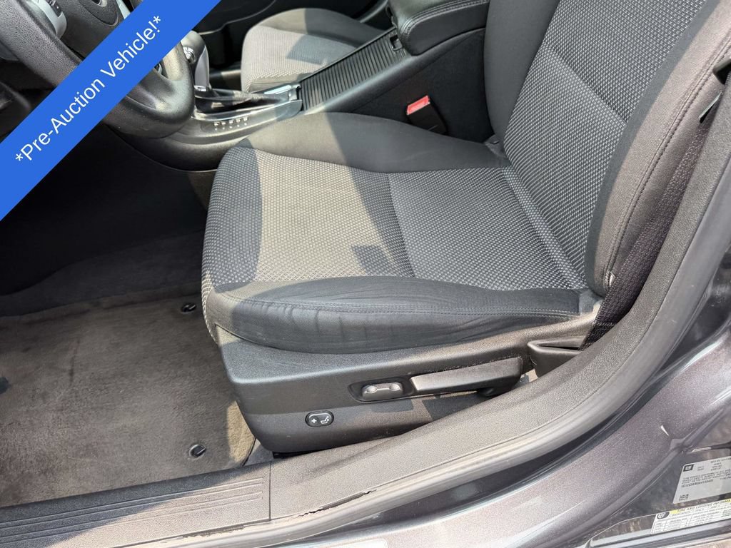 Used 2010 Chevrolet Malibu LT w/ Power Convenience Package FWD image 16