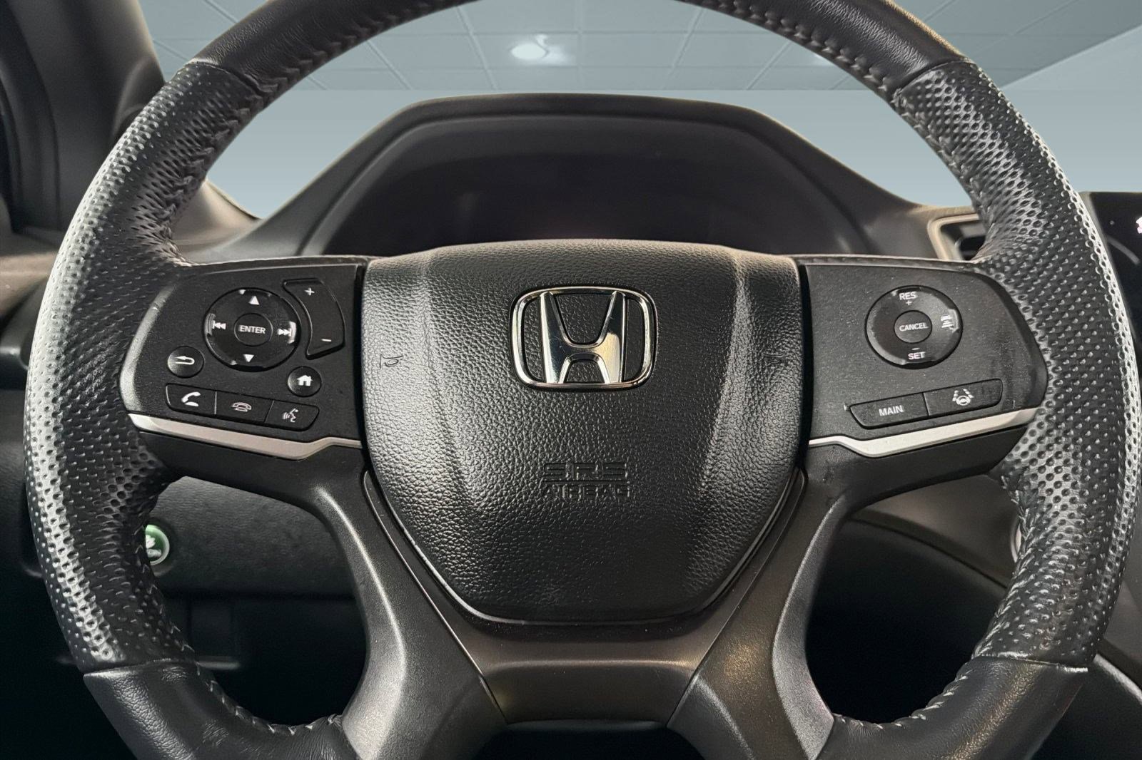 Certified 2025 Honda Passport EX-L image 16