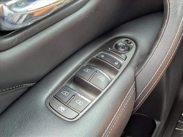 Used 2023 INFINITI QX80 Luxe w/ Cargo Package image 28