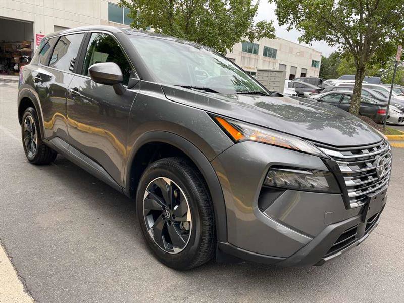 Used 2024 Nissan Rogue SV image 48