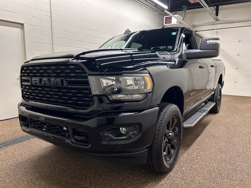 Used 2024 RAM 2500 Big Horn w/ Night Edition AWD/4WD image 6