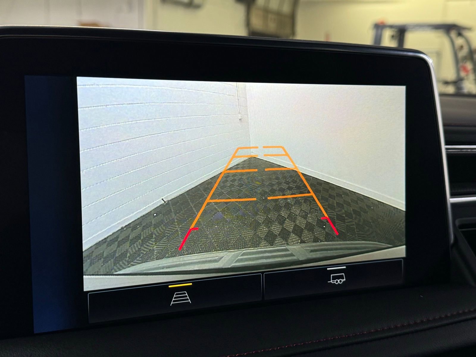 Used 2023 Chevrolet Suburban RST image 16