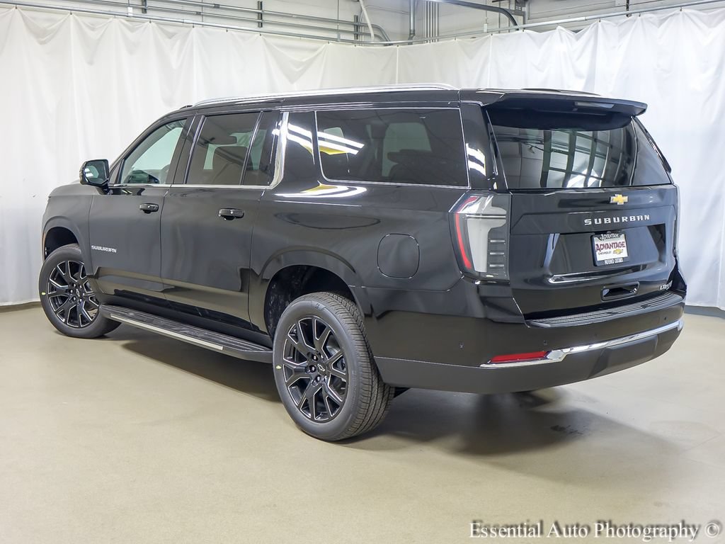 New 2026 Chevrolet Suburban LT w/ Comfort Package AWD/4WD image 8