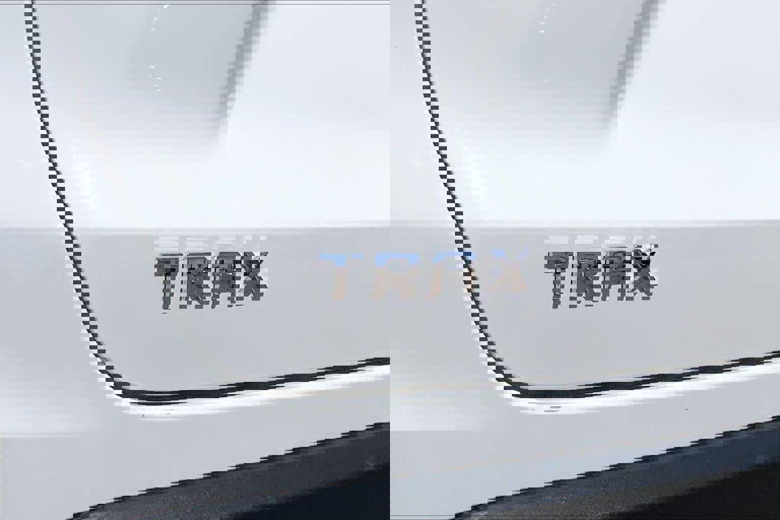 Used 2025 Chevrolet Trax LS image 10