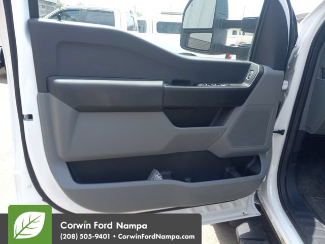 New 2024 Ford F550 4x4 Crew Cab Super Duty image 13