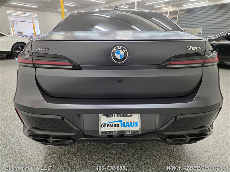 Used 2023 BMW 760i xDrive AWD/4WD image 7