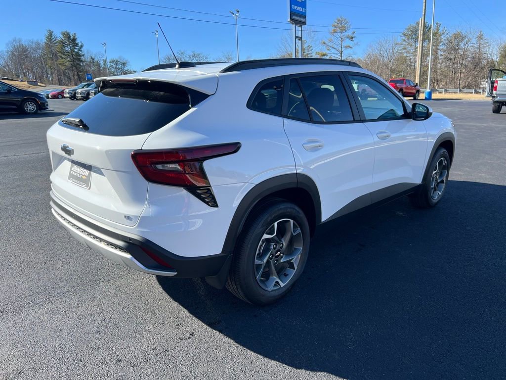 New 2026 Chevrolet Trax LT w/ Sunroof Package image 6